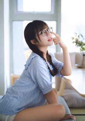 被男狂揉吃奶胸60分钟_超清在线视频播放